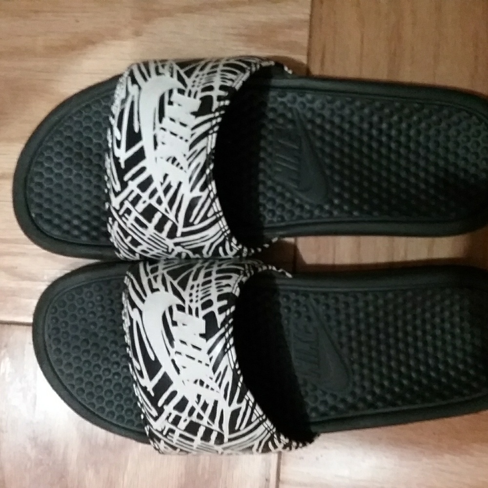 Nike slides